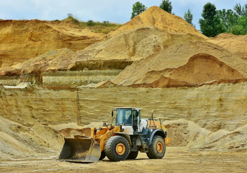How-Weighing-Data-Can-Help-Control-Carry-Back-and-Spillage-in-Mining-Operations-1536x1024